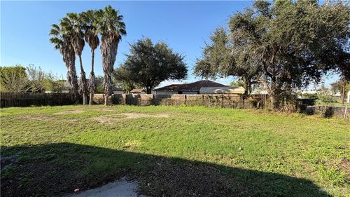 124 S 4th Street, Donna, TX, 78537 | Card Image