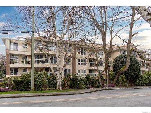 202-1501 Richmond Ave, Victoria, BC, V8R4P7 | Card Image