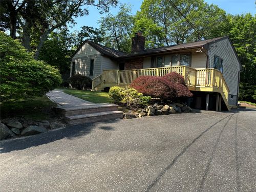 266 Adirondack Dr, Selden, NY, 11784-3746 | Card Image