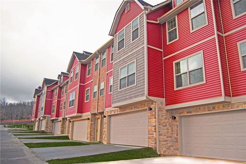 213 S Rolling Woods Way, Fayetteville, AR, 72704-5140 | Card Image