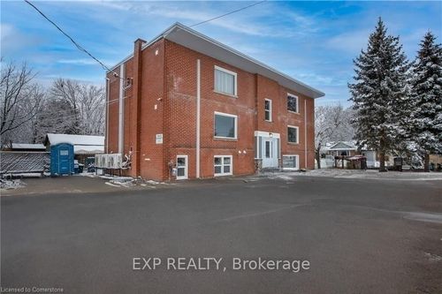 1-157 Bruce St, Kitchener, ON, N2B1Z2 | Card Image