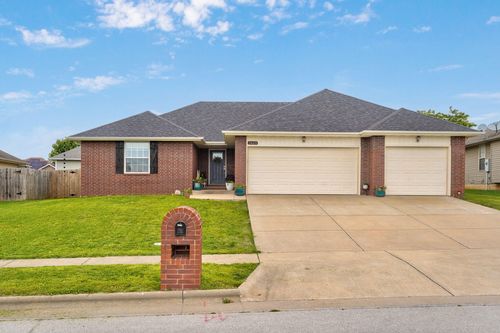 5423 Basswood Ct, Springfield, MO, 65802-5838 | Card Image