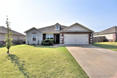 420 E 148th Street S, House other with 3 bedrooms, 2 bathrooms and null parking in Glenpool OK | Image 3