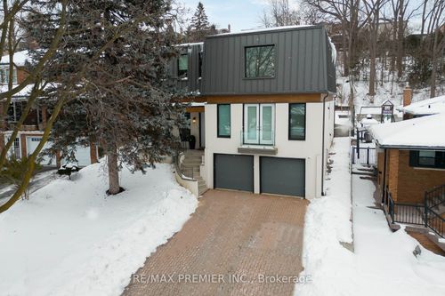 63 Pioneer Lane, Woodbridge, ON, L4L2J2 | Card Image