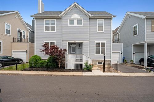 unit-d-2847 N Wolcott Ave, Chicago, IL, 60657-4064 | Card Image