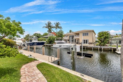 836 Ne 72nd St, Boca Raton, FL, 33487-2440 | Card Image