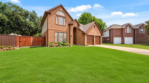 4305 Windswept Dr, Montgomery, TX, 77356-8647 | Card Image