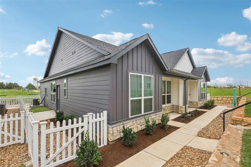 629 Canvas Ave, Fulshear, TX, 77441-4602 | Card Image