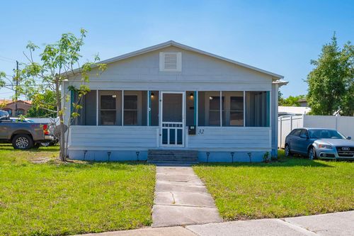 32 Grant St, St Augustine, FL, 32084-2744 | Card Image