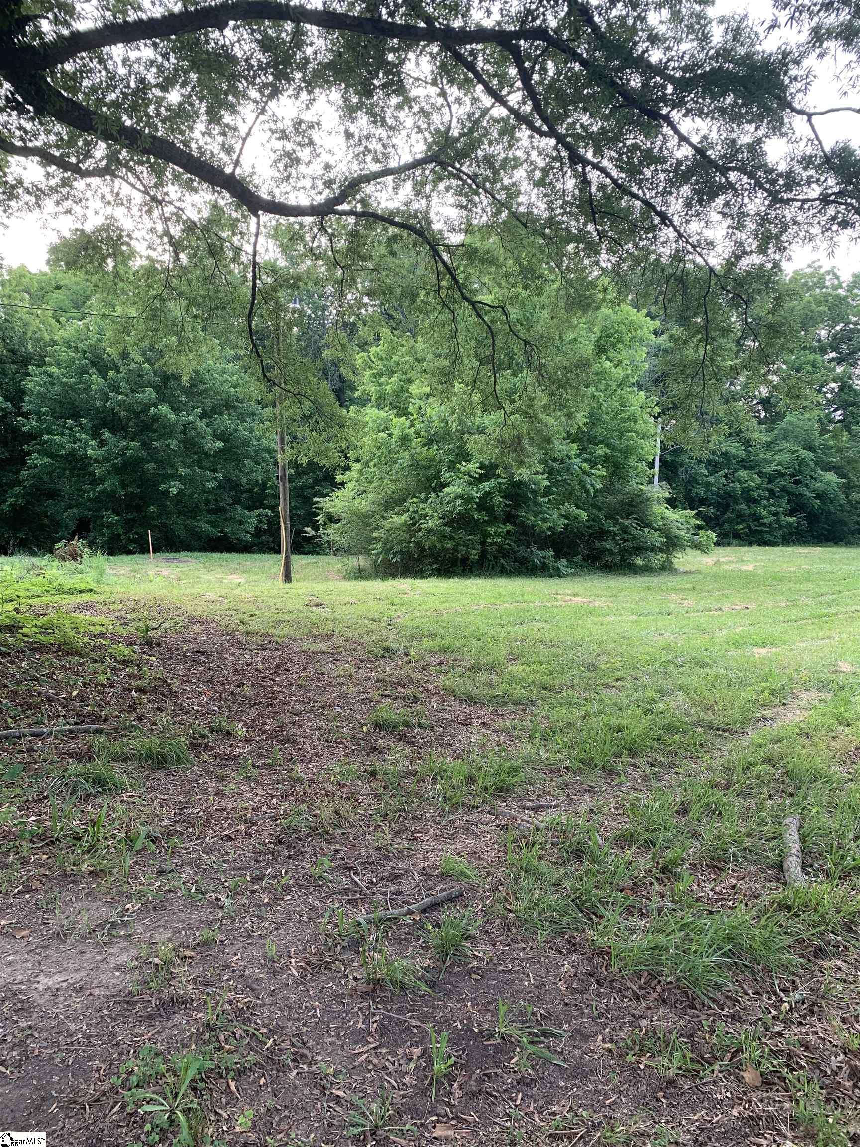 Land in Laurens 4