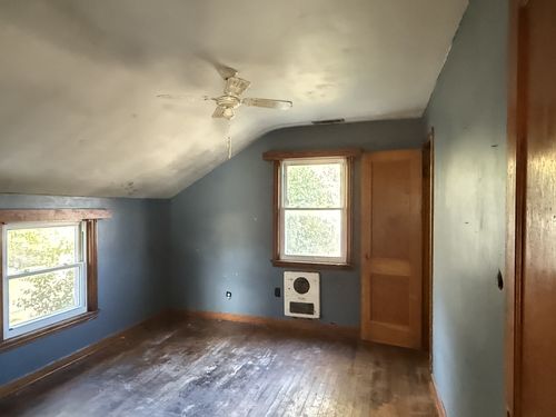 302 Crestview Dr, Hopkinsville, KY, 42240-4775 | Card Image