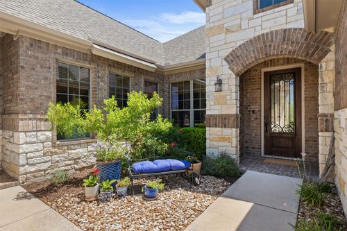140 Stoney Point Rd, Austin, TX, 78737-4638 | Card Image