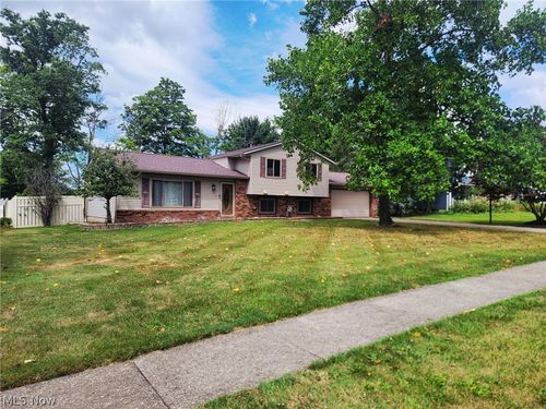 14472 S Gateway Dr, North Royalton, OH, 44133-4756 | Card Image