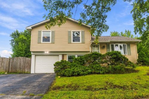 863 Poplar Ln, Bolingbrook, IL, 60440-1674 | Card Image