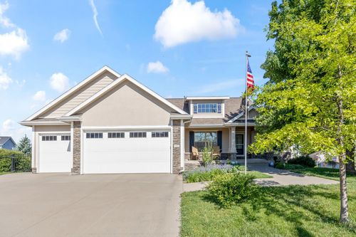 417 33rd St Sw, Altoona, IA, 50009-4701 | Card Image