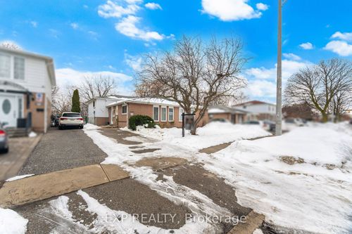 107 Archdekin Dr, Brampton, ON, L6V1Y8 | Card Image