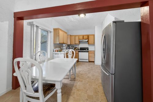 849 B St, Fresno, CA, 93706-3831 | Card Image