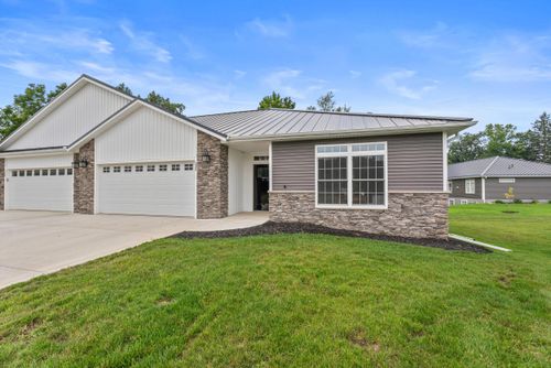 235 Auseon Ct, Hillsdale, MI, 49242-1771 | Card Image