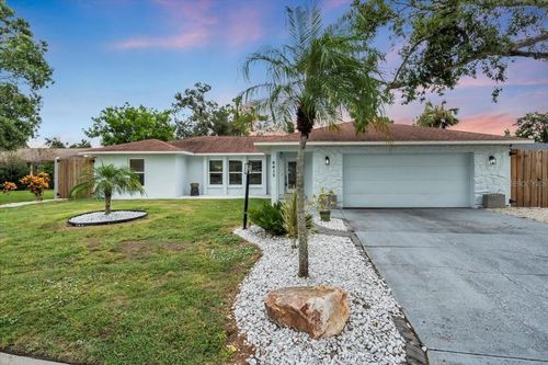 8419 Sylvan Woods Dr, SARASOTA, FL, 34243-2935 | Card Image