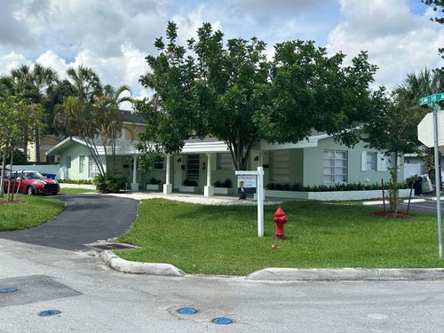 425 Sw 18th Ave, Fort Lauderdale, FL, 33312-7626 | Card Image
