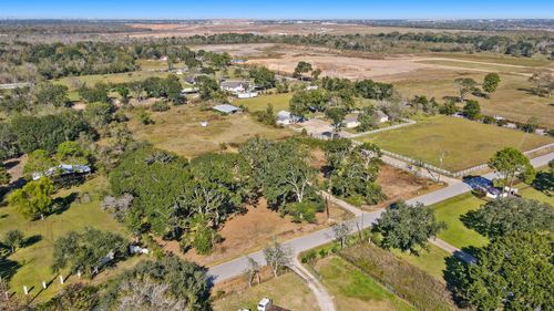 676 Evergreen St, Fresno, TX, 77545-7666 | Card Image