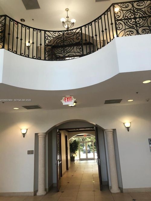 302-2893 Executive Park Dr, WESTON, FL, 33331-3664 | Card Image