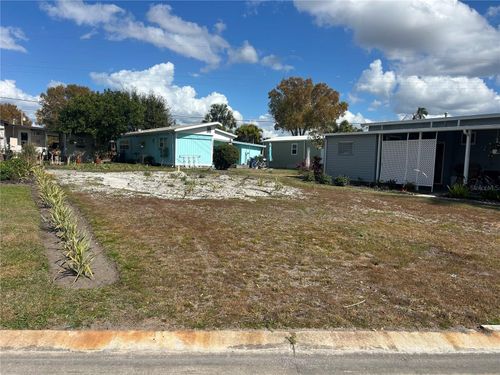 5254 Pebble Beach Ave, Sarasota, FL, 34234-2944 | Card Image