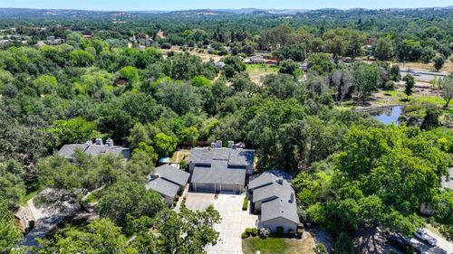 3955 Stonegate Ct, Loomis, CA, 95650-9232 | Card Image