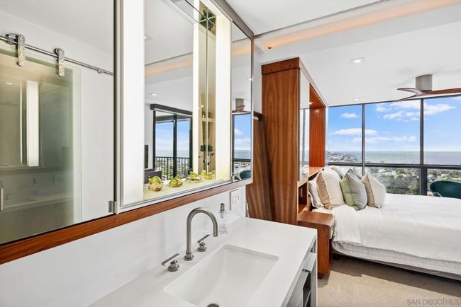 UNIT-1205 - 2500 Torrey Pines Rd, Condo with 2 bedrooms, 2 bathrooms and 2 parking in La Jolla CA | Image 21