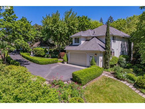 2770 Ne Roberts Ln, Newberg, OR, 97132-9583 | Card Image