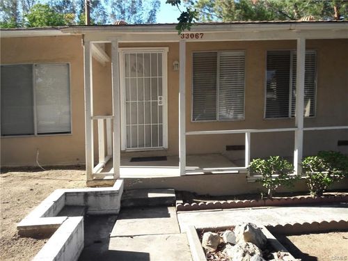 33067 Blackwell Blvd, Lake Elsinore, CA, 92530-5964 | Card Image