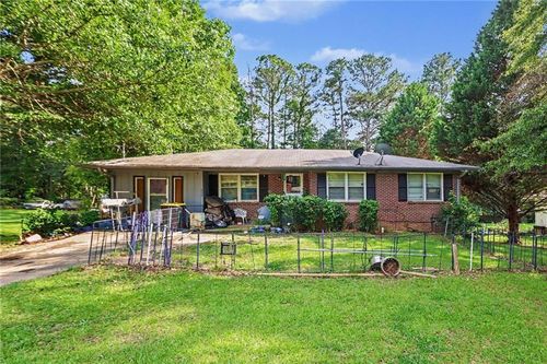 493 Mehaffey Dr, Fairburn, GA, 30213-1730 | Card Image