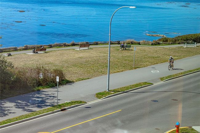 403 - 670 Dallas Rd, Condo with 3 bedrooms, 2 bathrooms and 1 parking in Victoria BC | Image 27