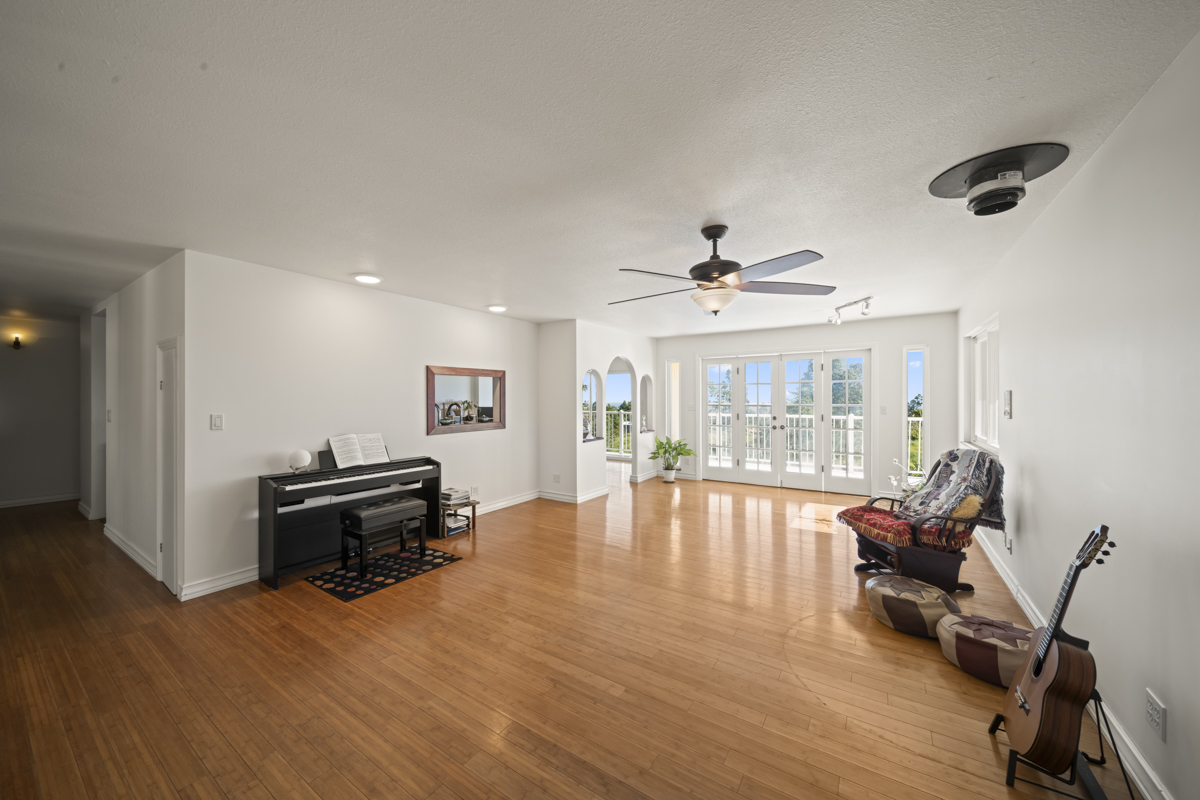 Residential in Hilo 5