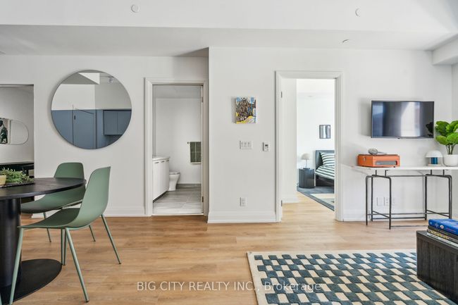305 - 36 Brentcliffe Rd, Condo with 2 bedrooms, 1 bathrooms and null parking in Toronto ON | Image 19