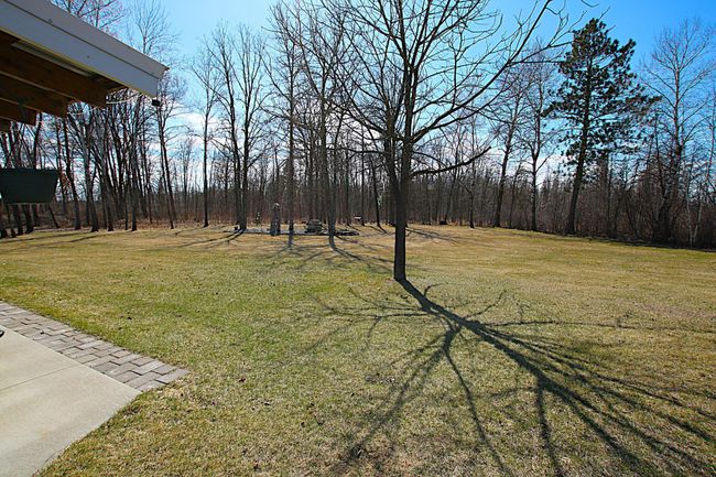 LARGE BACK YARD | Image 13