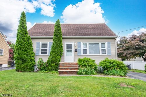 24 Sally St, Bloomingdale, NJ, 07403-1306 | Card Image