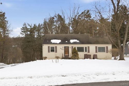 205 Broadmoor Drive, Camillus, NY, 13031 | Card Image