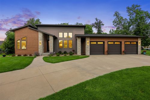 4807 Keystone Rdg Se, Cedar Rapids, IA, 52403-7030 | Card Image