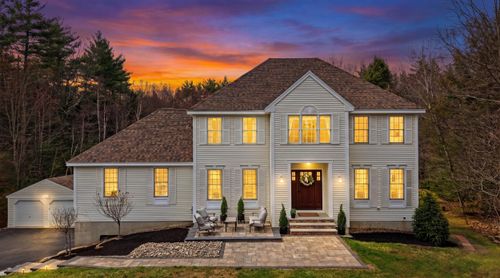 322 Meadow Fox Ln, Chester, NH, 03036-4194 | Card Image