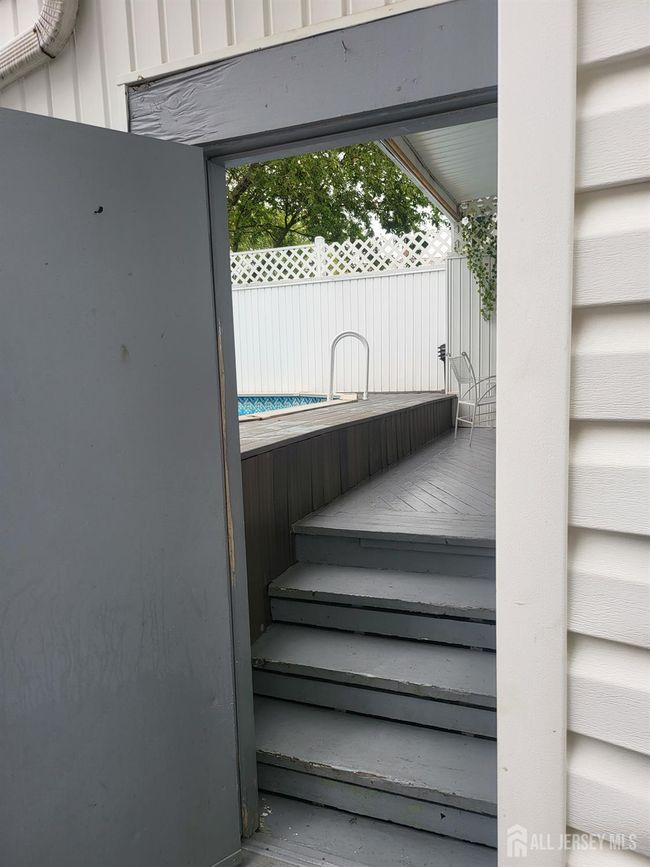 72 High St, House other with 2 bedrooms, 3 bathrooms and null parking in Perth Amboy NJ | Image 16