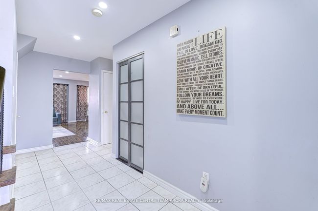 18 Abell Dr, House attached with 4 bedrooms, 3 bathrooms and 2 parking in Brampton ON | Image 6