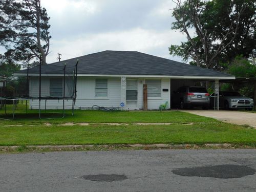 204 Se 3rd Street, Springhill, LA, 71075 | Card Image