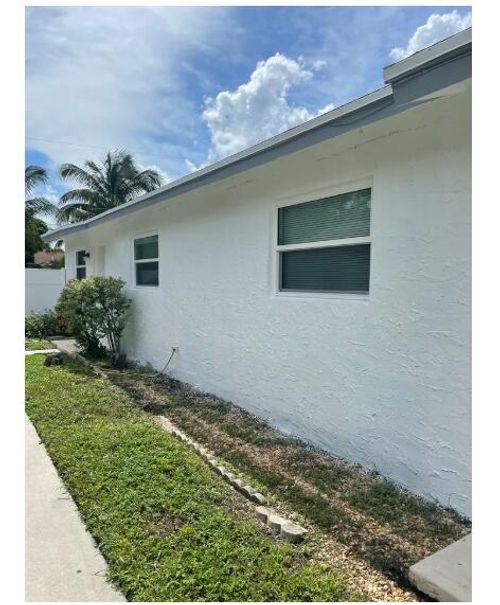 1-334 Mockingbird Ln, Lantana, FL, 33462-1686 | Card Image