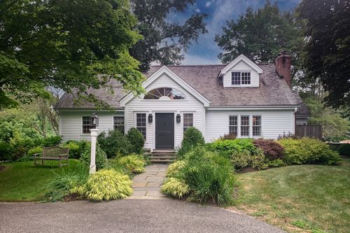 17 W Morris Rd, Morris, CT, 06763-1009 | Card Image