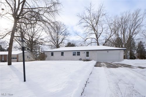 6835 William Tell Ave Nw, North Canton, OH, 44720-6547 | Card Image