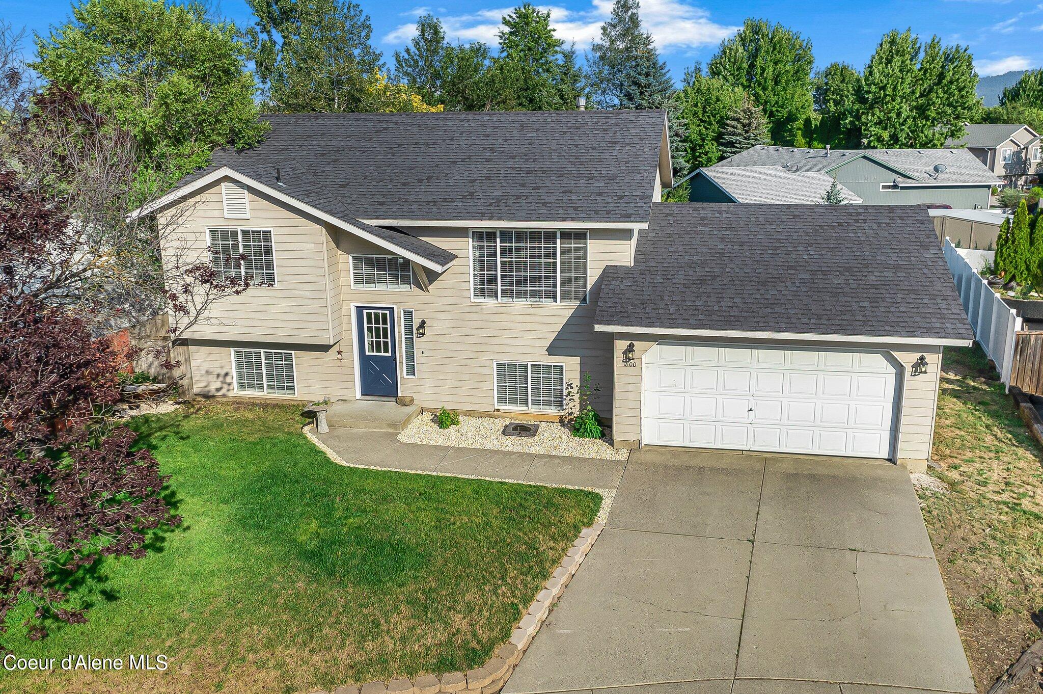 Street Helens Dr, Post Falls, ID 83854