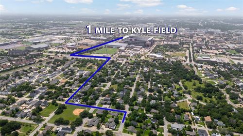 705 Welsh Ave, College Station, TX, 77840-2966 | Card Image
