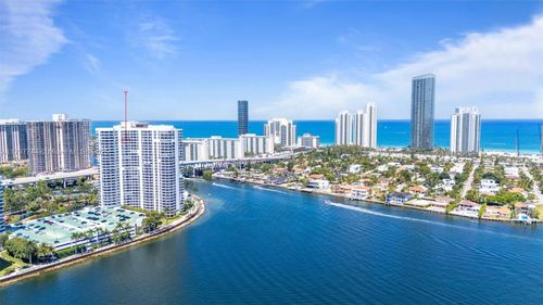 apt-2704-19101 Mystic Pointe Dr, Aventura, FL, 33180-4522 | Card Image