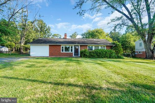 13209 Thornton Dr, GAINESVILLE, VA, 20155-1301 | Card Image